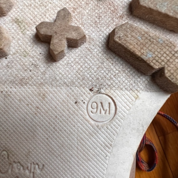 DSW boots, only worn once! Size 9 - Picture 4 of 5